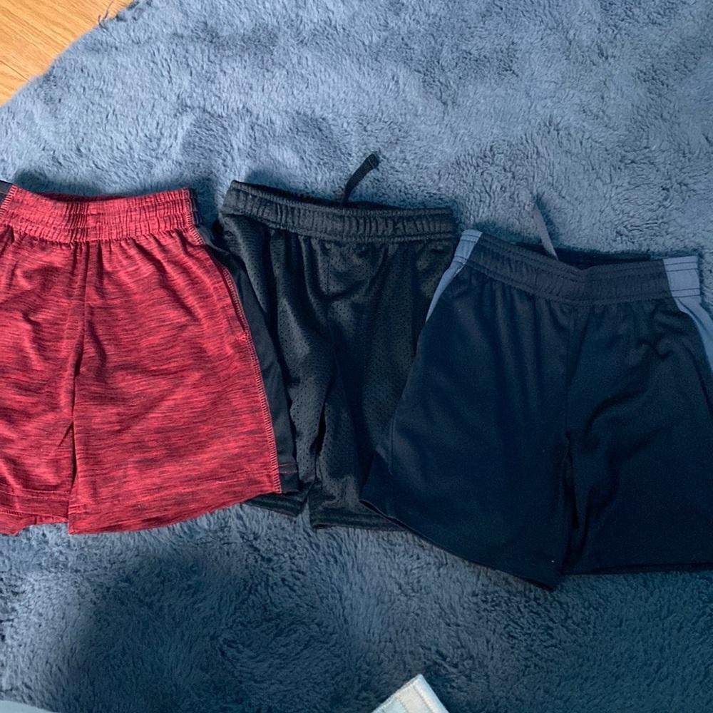 Lot of 4/5 athletic shorts